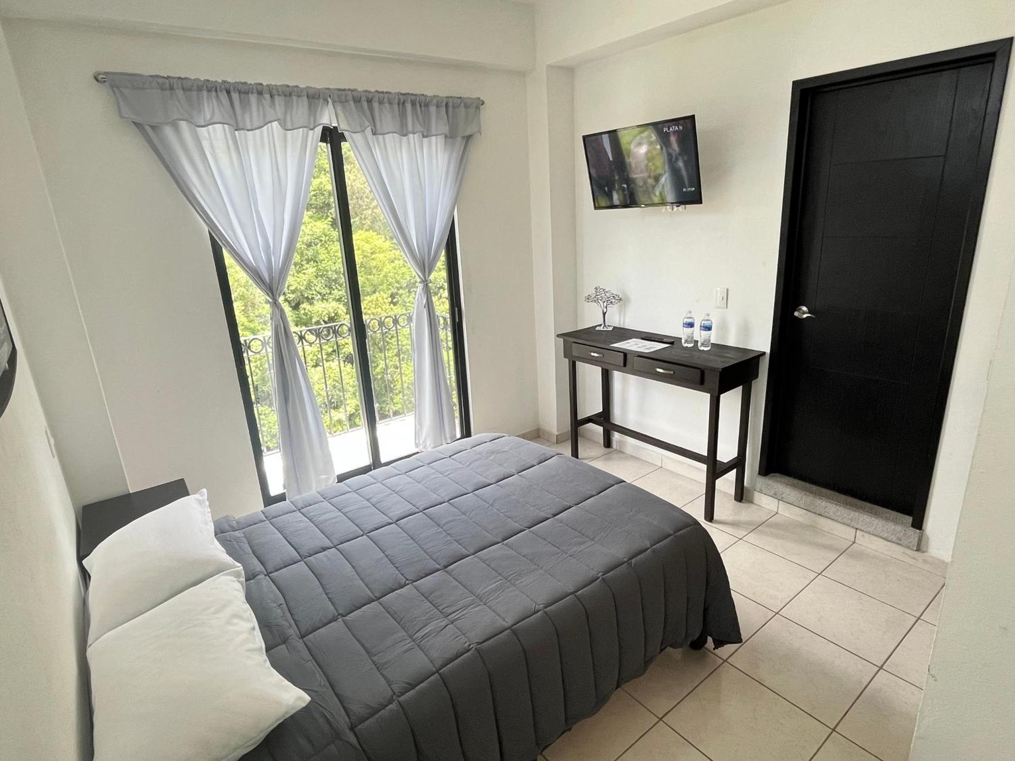 Hotel Boutique Arbol De La Vida แท็กซ์โก เด อลาร์คอน ภายนอก รูปภาพ