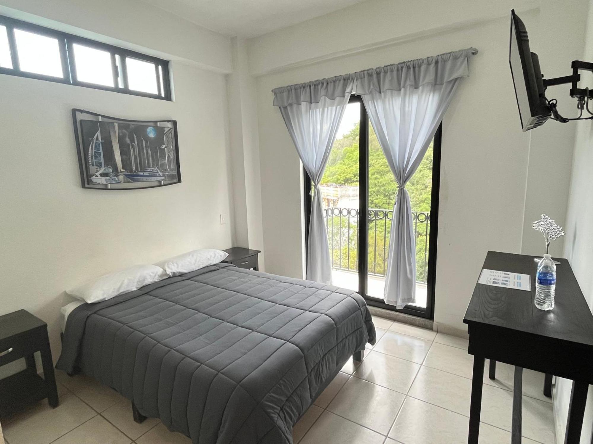 Hotel Boutique Arbol De La Vida แท็กซ์โก เด อลาร์คอน ภายนอก รูปภาพ